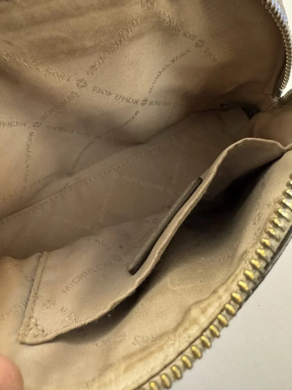 Michael Kors Ballet Leather Travel Pouch / Wallet EB11